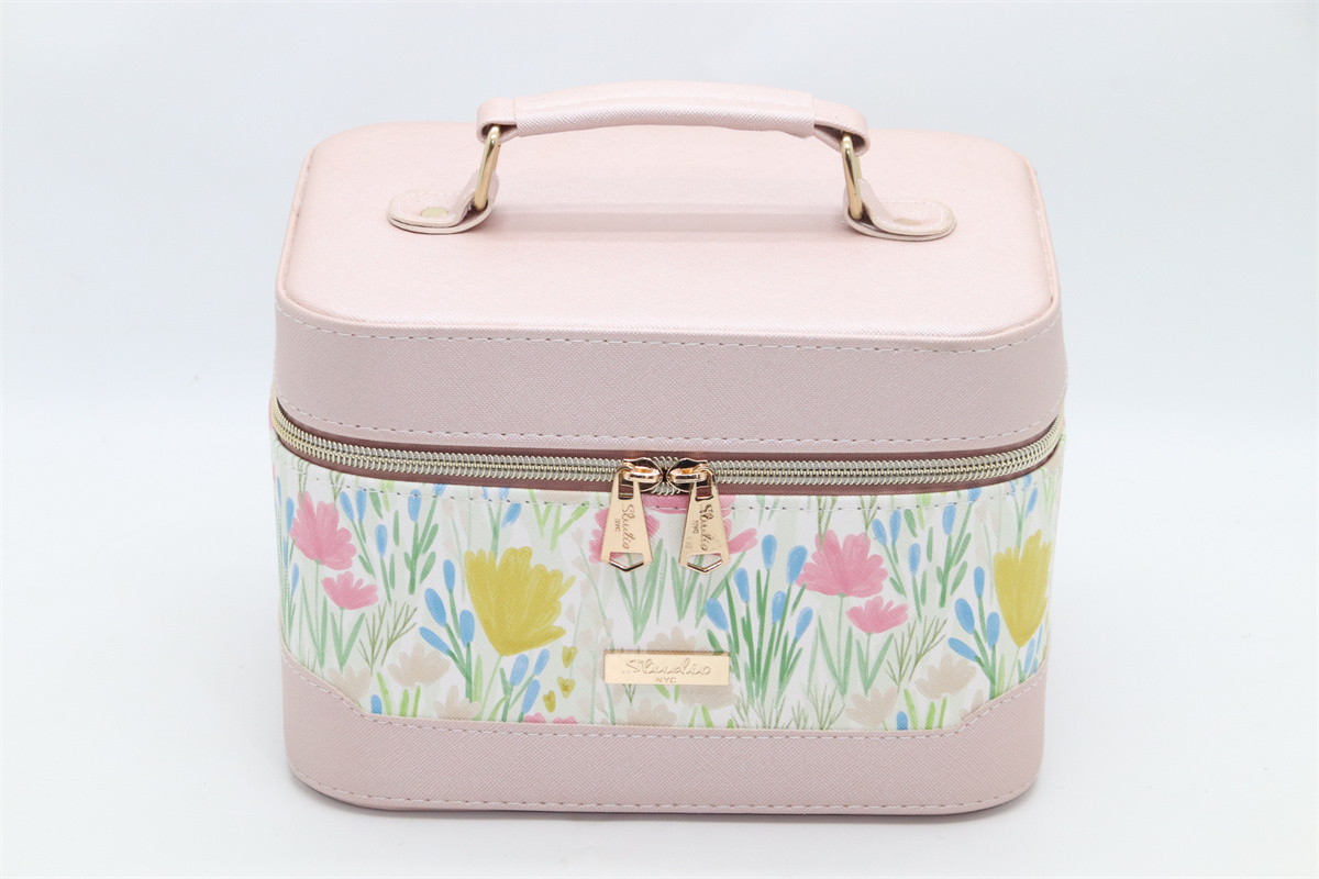 PZ2627 GB2307766CB-B Blush+ Printed Saffiano